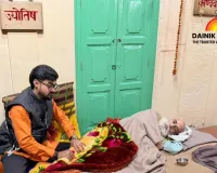 Nirav Sathe Receives Blessings from Padma Shri Pandit Ganeshwar Shastri Dravid Ji in Varanasi