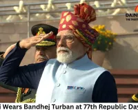 PM Modi Wears Bandhej Turban at 77th Republic Day Parade; Attire Reflects Tribute to Armed Forces