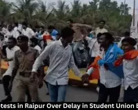 NSUI Protests in Raipur Over Delay in Student Union Elections