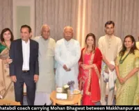 Stone hits Shatabdi coach with Mohan Bhagwat on board