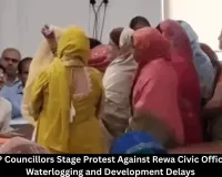 BJP Councillors Protest Against Rewa Municipal Officials Over Waterlogging and Civic Issues