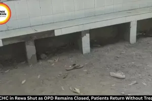 Jawa CHC in Rewa Locked During OPD Hours, Patients Return Untreated