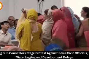 BJP Councillors Protest Against Rewa Municipal Officials Over Waterlogging and Civic Issues