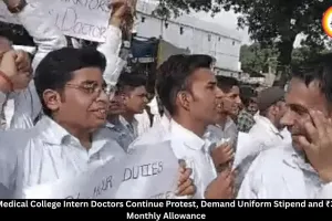 Rewa Medical College Intern Doctors Protest, Demand ₹30,000 Stipend and Uniform Policy